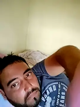 Carlos0294 online show from 04/18/26, 08:53