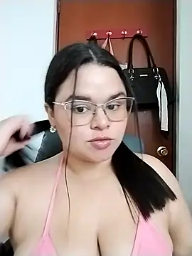 SamanthaStonee online show from 02/02/26, 12:09