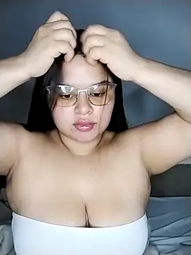 SamanthaStonee online show from 03/29/26, 08:20