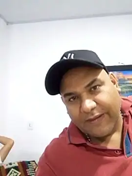 Snapshot of wessAndSandri chatting on 02/14/26, 11:12 wessAndSandri online show from 02/14/26, 11:12