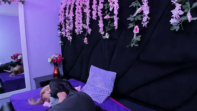 Dakota Angell  online show from 02/15/26, 07:51