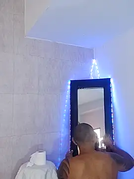 Lucius40 online show from 02/15/26, 07:43