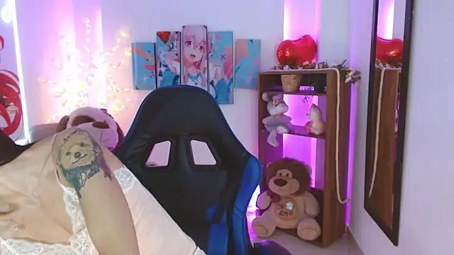 FIORELLA L online show from 04/11/26, 12:09