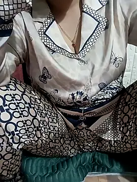 Snapshot of Tulip_ii chatting on 02/25/26, 03:16 Tulip ii online show from 02/25/26, 03:16