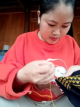 Snapshot of Mayly_Sweet chatting on 02/20/26, 02:19 Mayly Sweet online show from 02/20/26, 02:19