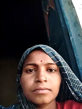Snapshot of Gungun_thakur chatting on 03/21/26, 05:56 Gungun thakur online show from 03/21/26, 05:56