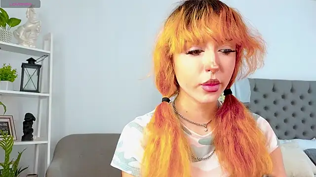   Amiraa online show from 04/18/26, 12:09