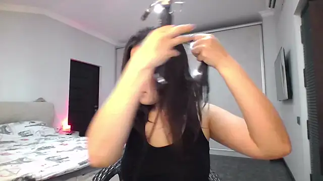 EllieSoft online show from 04/14/26, 07:36