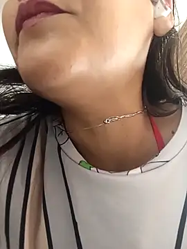 Snapshot of zoe_marcus chatting on 02/15/26, 03:47 zoe marcus online show from 02/15/26, 03:47