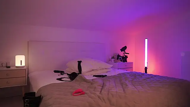 Sarah Pink online show from 03/01/25, 08:31