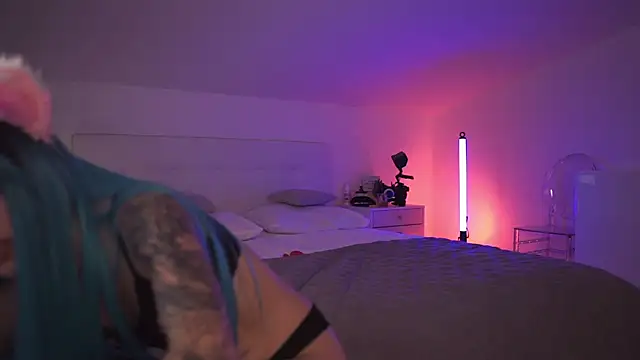 Sarah Pink online show from 03/21/25, 05:23