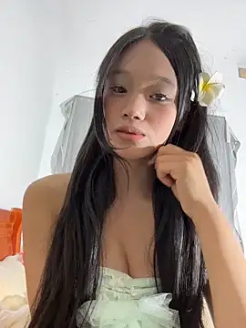 Snapshot of srr6677 chatting on 02/15/26, 02:03 srr6677 online show from 02/15/26, 02:03