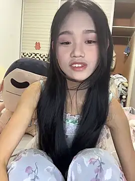 Snapshot of srr6677 chatting on 02/28/26, 11:44 srr6677 online show from 02/28/26, 11:44