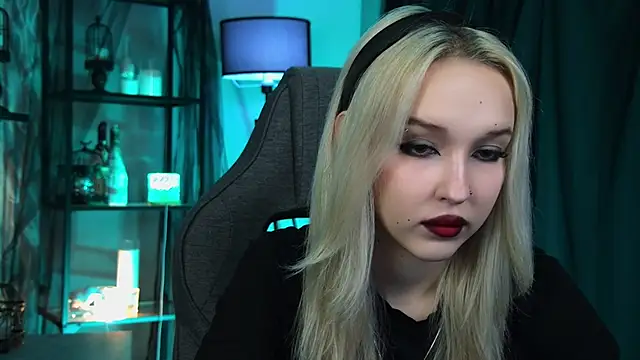 Snapshot of MaoqiBeverly chatting on 02/21/26, 05:25 MaoqiBeverly online show from 02/21/26, 05:25