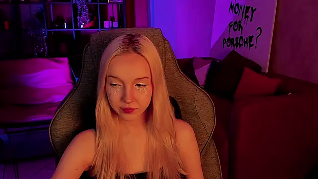 Snapshot of MaoqiBeverly chatting on 02/25/26, 05:22 MaoqiBeverly online show from 02/25/26, 05:22