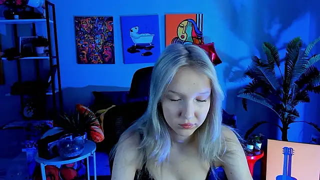 MaoqiBeverly online show from 03/22/26, 05:22