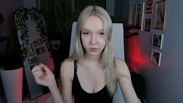 MaoqiBeverly online show from 04/02/26, 03:04