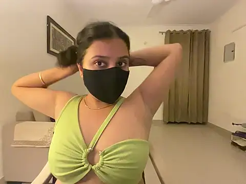 Snapshot of Anna_girl22 chatting on 07/06/26, 03:14 Anna girl22 online show from 07/06/26, 03:14