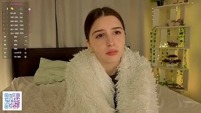 Snapshot of LeanneDinkle chatting on 02/15/26, 07:51 LeanneDinkle online show from 02/15/26, 07:51