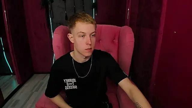 Snapshot of Dylan_Norton chatting on 03/01/26, 10:28 Dylan Norton online show from 03/01/26, 10:28