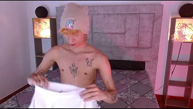 lucke collins22 online show from 02/03/26, 06:40