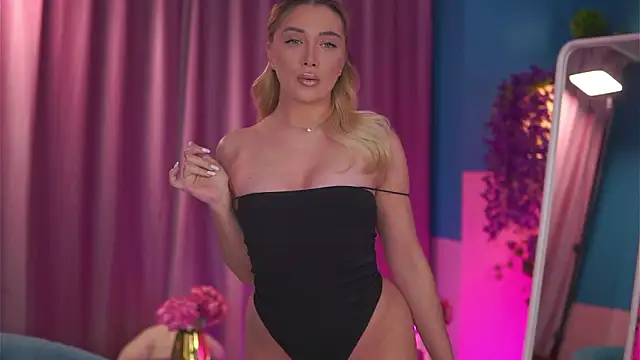 NadyaBlue online show from 02/16/26, 05:03