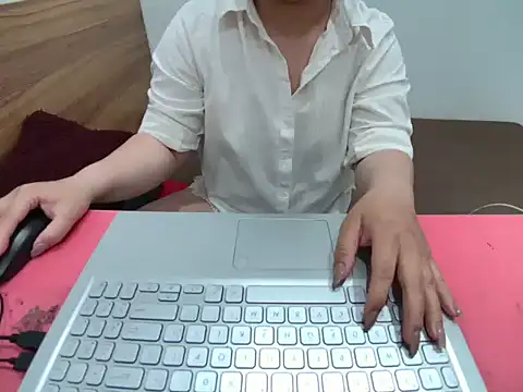 Sakura2k online show from 03/10/26, 11:54