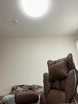 K0U-123 online show from 03/13/26, 01:56