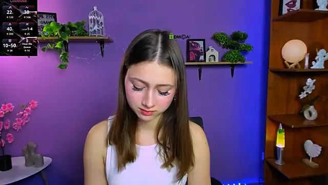 arianaa cat online show from 05/19/26, 06:47