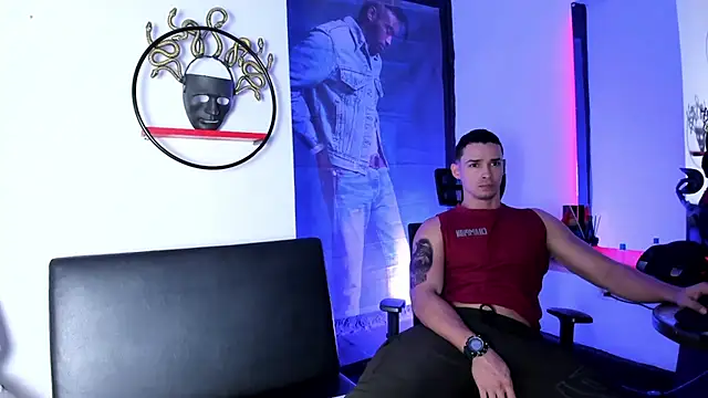 Snapshot of CRISTHIAN_WOLF1 chatting on 07/18/26, 02:32 CRISTHIAN WOLF1 online show from 07/18/26, 02:32