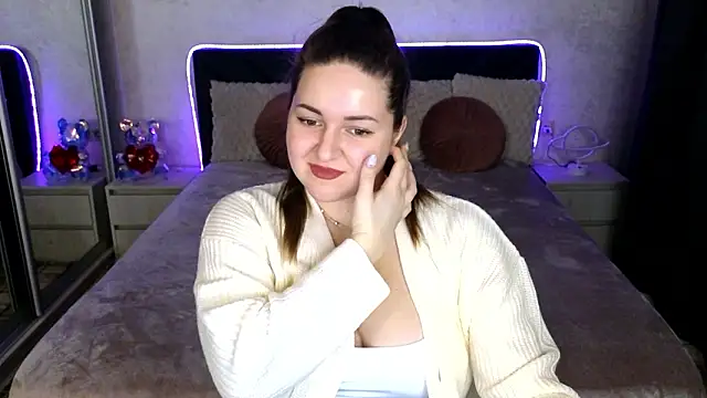 Eva Luxx online show from 03/15/26, 11:00