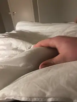 siisidjfjfjdj online show from 02/28/26, 05:41