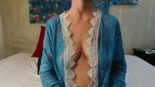 AyvaCarter online show from 04/10/26, 09:14