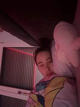 Just-Lilly online show from 02/08/26, 09:23