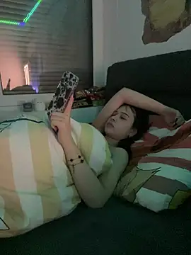 Just-Lilly online show from 04/08/26, 01:16