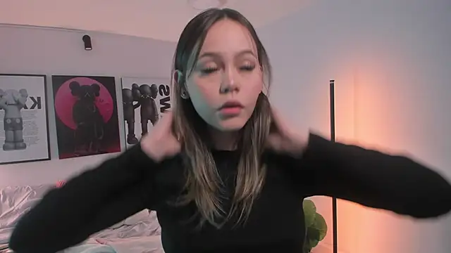 Snapshot of Hey_lucy__ chatting on 03/02/26, 11:39 Hey lucy online show from 03/02/26, 11:39