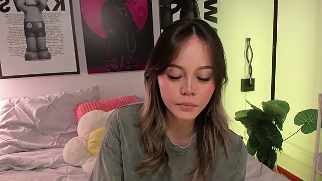 Hey lucy   online show from 03/04/26, 12:11