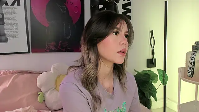 Hey lucy   online show from 04/15/26, 11:17