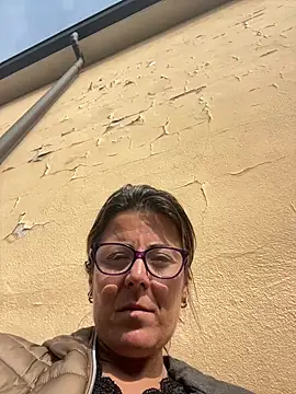 missgirl88 online show from 03/12/26, 12:55