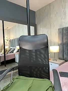 Snapshot of SofiaRivero chatting on 02/21/26, 08:32 SofiaRivero online show from 02/21/26, 08:32