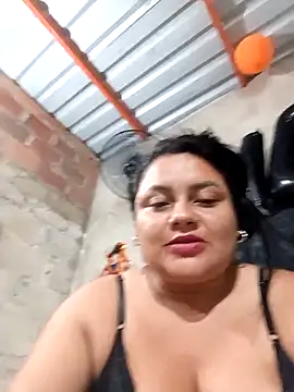 Snapshot of Lena_Cum69 chatting on 02/21/26, 01:39 Lena Cum69 online show from 02/21/26, 01:39