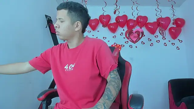 Steven and Camilo18 online show from 02/12/26, 11:38