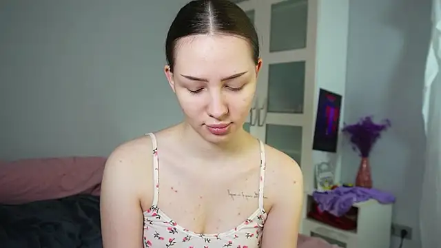 Snapshot of Murmella chatting on 02/27/26, 04:23 Murmella online show from 02/27/26, 04:23