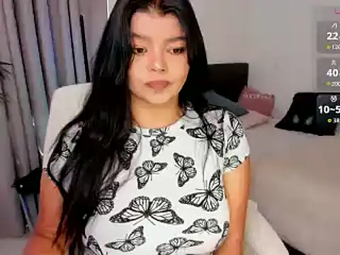 Snapshot of moonhelen chatting on 02/04/26, 06:58 moonhelen online show from 02/04/26, 06:58