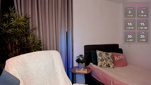 Snapshot of moonhelen chatting on 02/16/26, 11:34 moonhelen online show from 02/16/26, 11:34