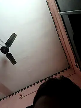 Snapshot of Desicpl15 chatting on 02/13/26, 11:23 Desicpl15 online show from 02/13/26, 11:23