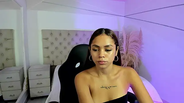 CarolineFyre online show from 03/06/26, 12:34