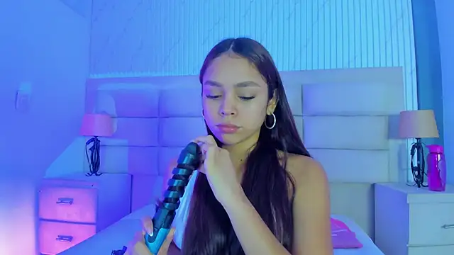 CarolineFyre online show from 03/30/26, 12:17