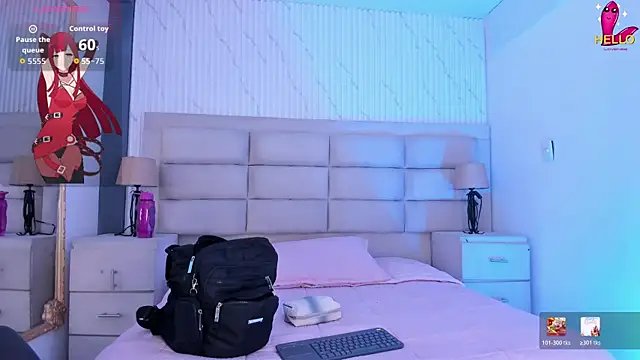 CarolineFyre online show from 04/05/26, 12:24