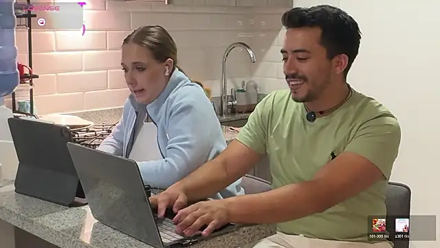 Snapshot of Sofii_n_Diego chatting on 02/23/26, 11:46 Sofii n Diego online show from 02/23/26, 11:46